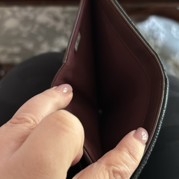 Chanel caviar medium flip wallet in black - Picture 7 of 8